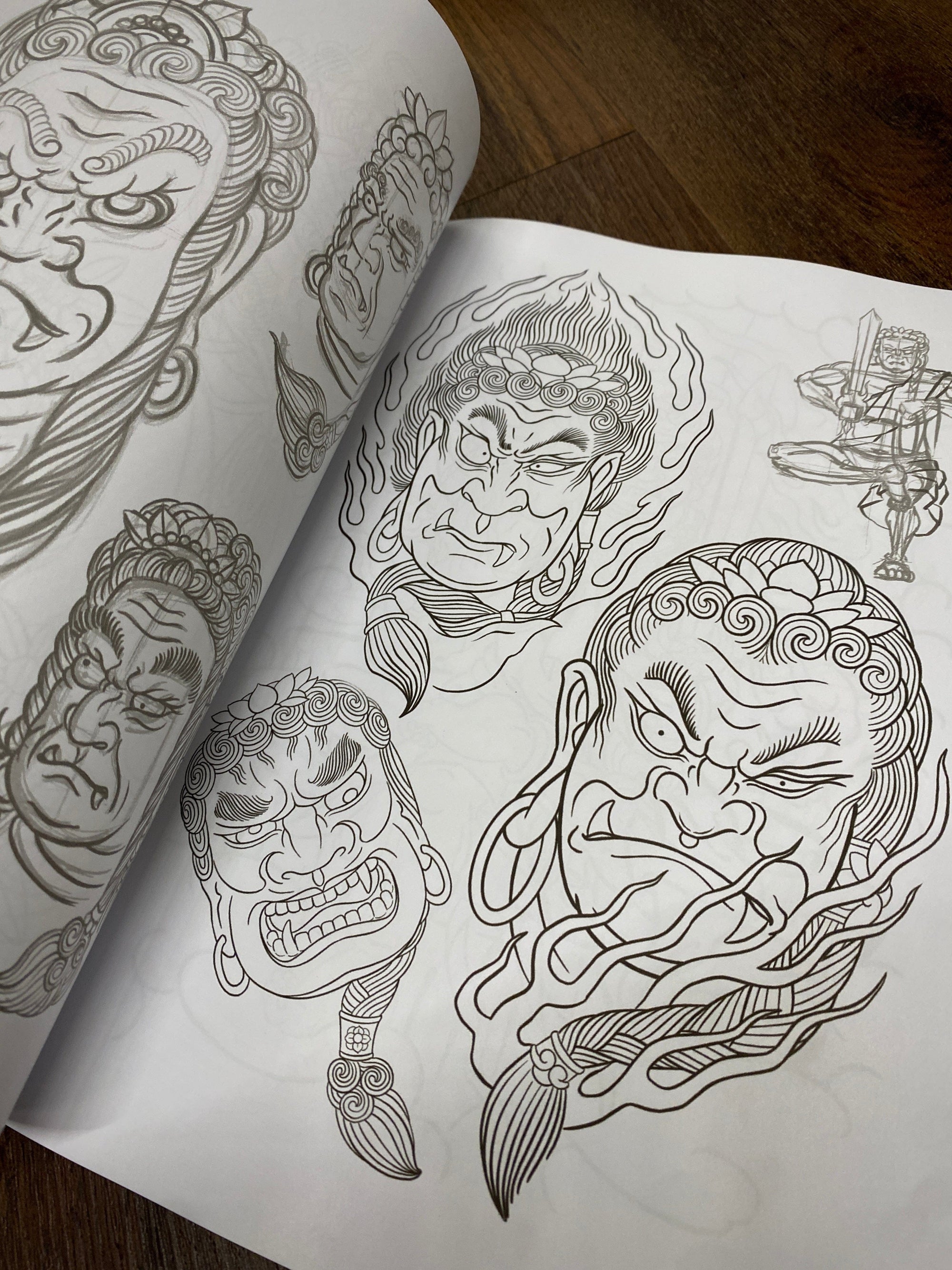 Daniele Tonelli Books Daniele Tonelli Line Drawings Vol.1